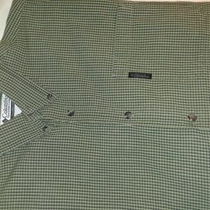 Columbia Men's Long Sleeve Button-Down Shirt